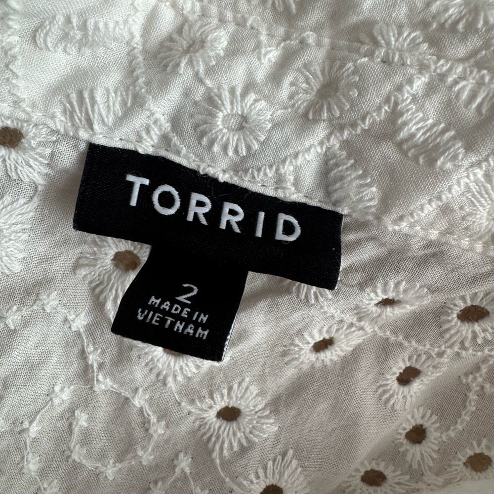 Torrid white eyelet top blouse romantic cotton sleeveless size 2Xl - Picture 2 of 3